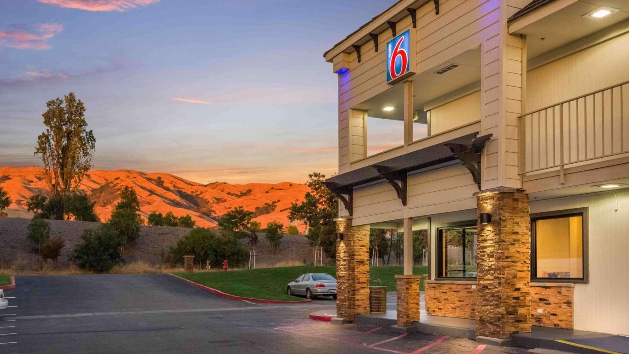 Motel 6-Fremont, Ca - South Eksteriør billede