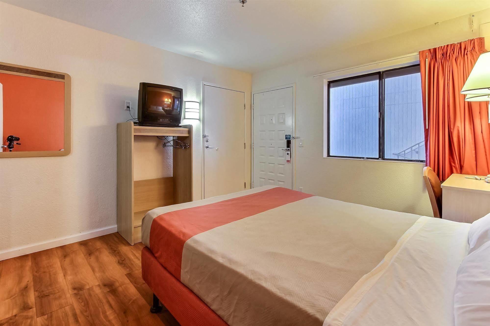 Motel 6-Fremont, Ca - South Eksteriør billede